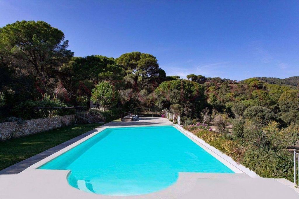 Villa di 400 mq in vendita Località Pontecchio, Porto Azzurro, Toscana