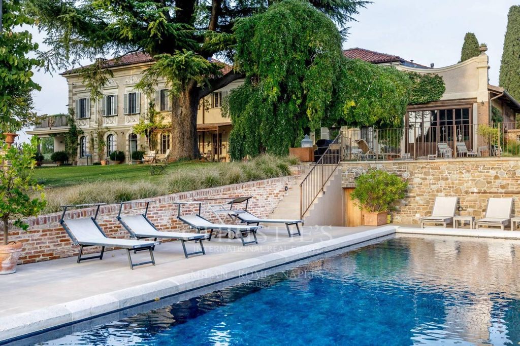 Prestigiosa villa di 935 mq in vendita Piazza Vittorio Veneto, Torino, Provincia di Torino, Piemonte