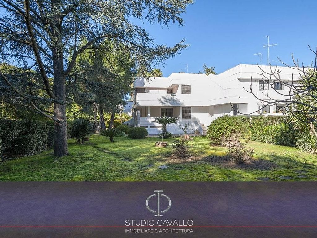 5 bedroom luxury Villa for sale in Via Fanelli, Bari, Provincia di Bari