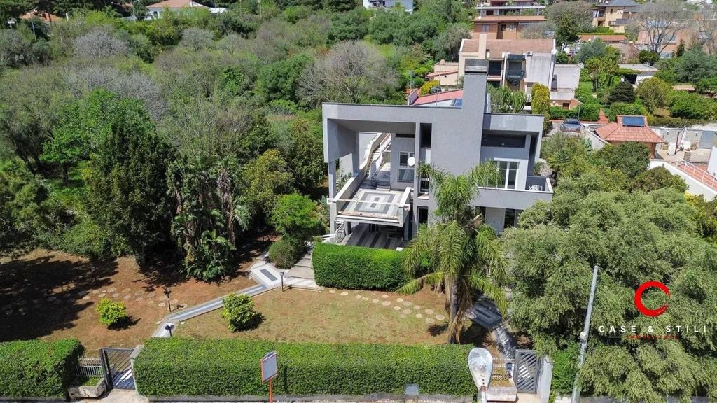 6 bedroom luxury Villa for sale in Via Mercurio, 27-29, Palermo, Sicily
