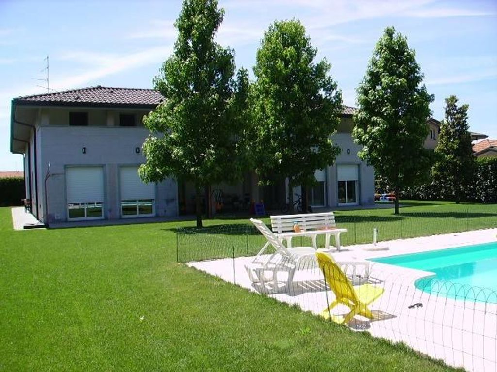 Villa di 600 mq in vendita Via San Giovanni, 5, Oleggio, Piemonte