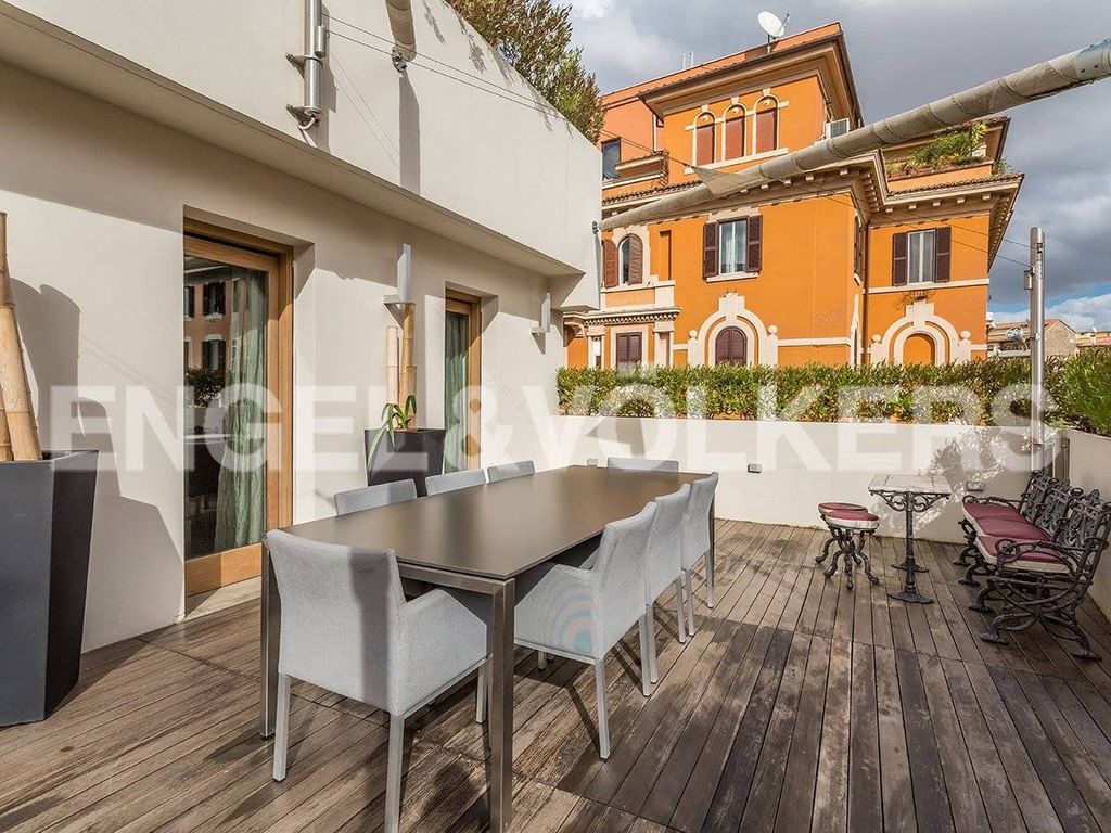 Престижная вилла 260 м2 в продажа Via Paolo Segneri, Рим, Lazio