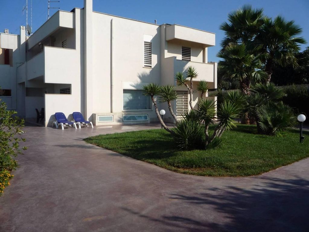Villa de luxe en vente Via Alfredo Giovine, Bari, Pouilles 28080601