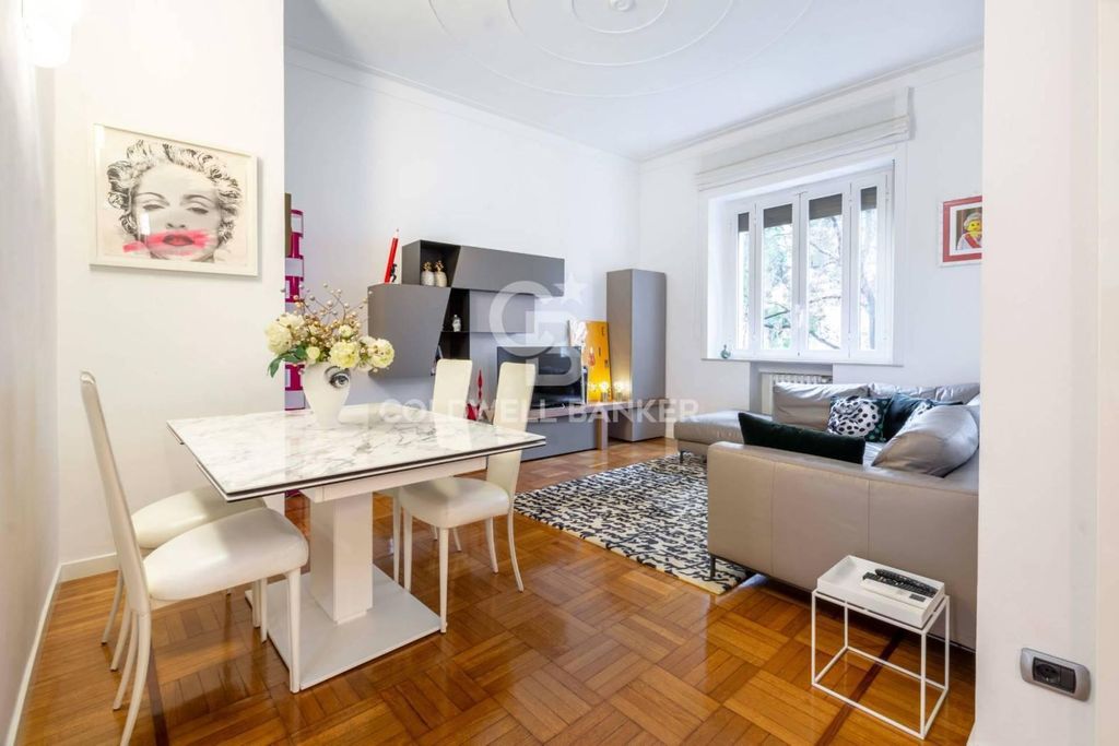 Prestigioso appartamento di 100 m² in vendita Via Pace, 24, Milano, Lombardia