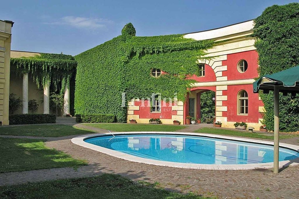 Villa di 1400 mq in vendita Via Camillo Benso di Cavour, 45, Terruggia, Alessandria, Piemonte