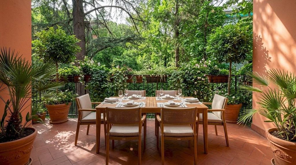 Luxury Apartment for sale in via Pier Paolo Molinelli, Bologna, Emilia-Romagna
