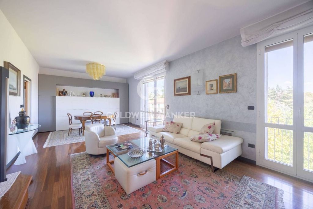 4 bedroom luxury Flat for sale in Via Bellombra, Bologna, Emilia-Romagna