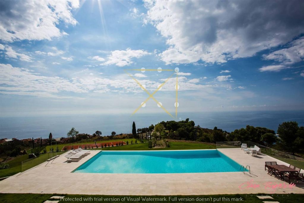 Prestigiosa villa di 800 mq in vendita, Torre Antica, Cipressa, Imperia, Liguria