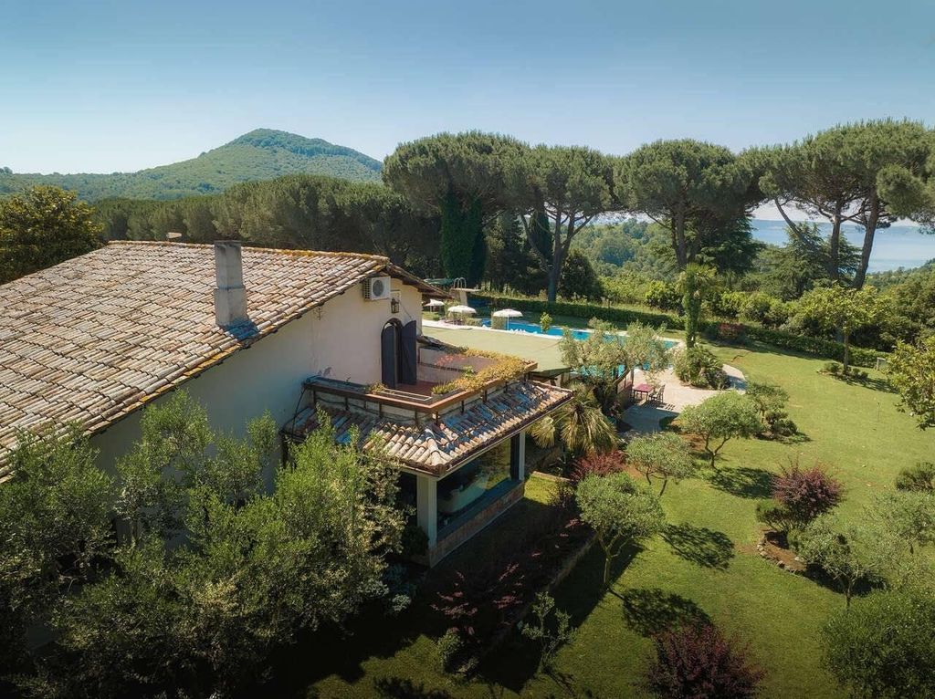 Prestigiosa villa di 7530 mq in vendita Località la Calandrina ,, Sutri, Viterbo, Lazio