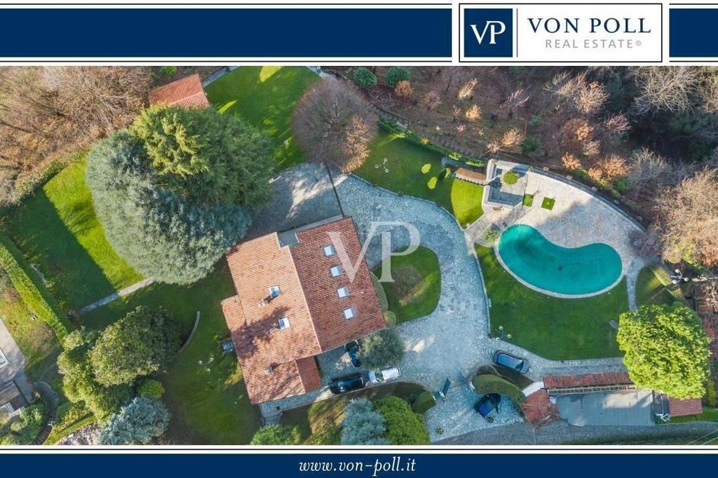 Villa di 560 mq in vendita Strada privata del Molinatto, 5, Oggiono, Lombardia