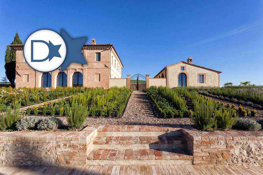 Esclusiva villa di 812 mq in vendita SP34, Siena, Toscana