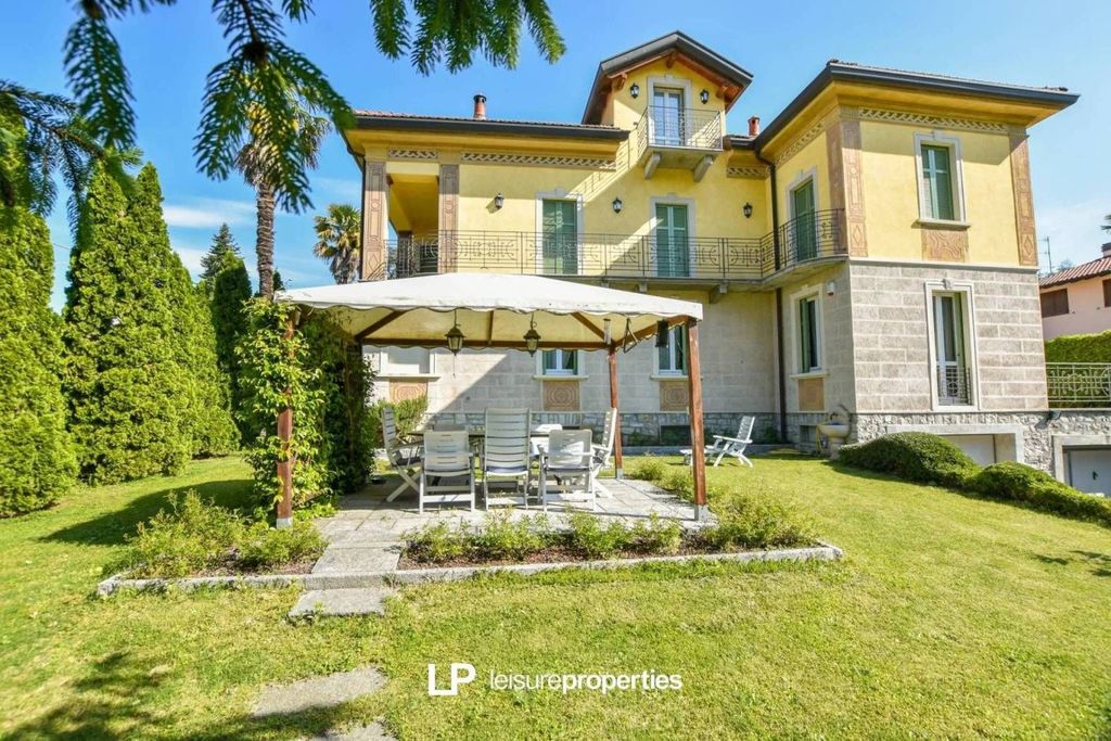 Esclusiva villa di 435 mq in vendita Via Innocente Salvini,, Gemonio, Lombardia