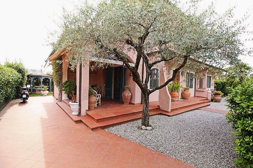 Esclusiva villa di 188 mq in vendita Forte dei Marmi, Toscana