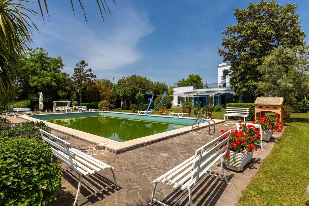 Prestigiosa villa di 540 mq in vendita Via Giacomo Leopardi, San Felice Circeo, Lazio