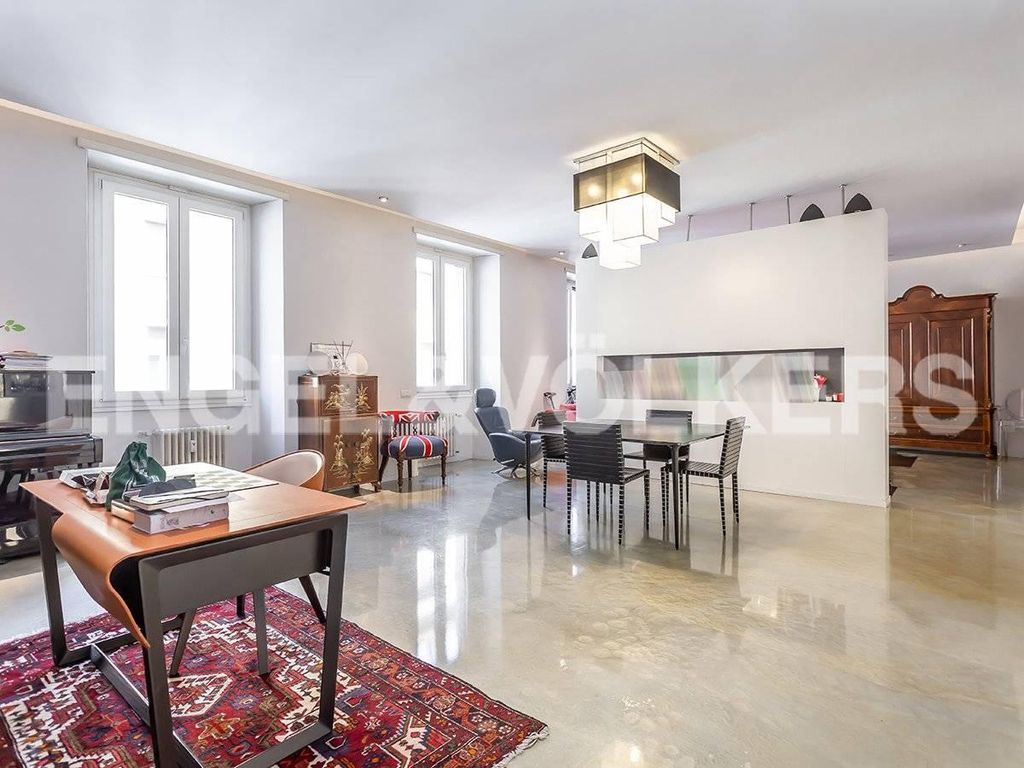 Prestigioso appartamento di 222 m² in vendita Corso del Rinascimento, Roma, Lazio