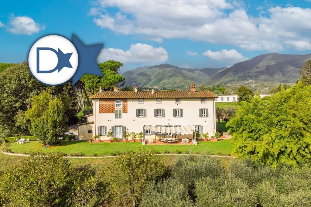 Prestigiosa villa di 564 mq in vendita Via di Belvedere, 2, Capannori, Lucca, Toscana