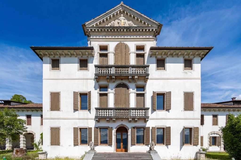 Villa di 1730 mq in vendita via San Lorenzo, Belluno, Veneto