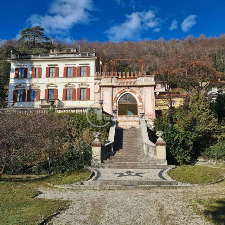 Esclusiva villa in vendita Via ai Monti, Albavilla, Como, Lombardia