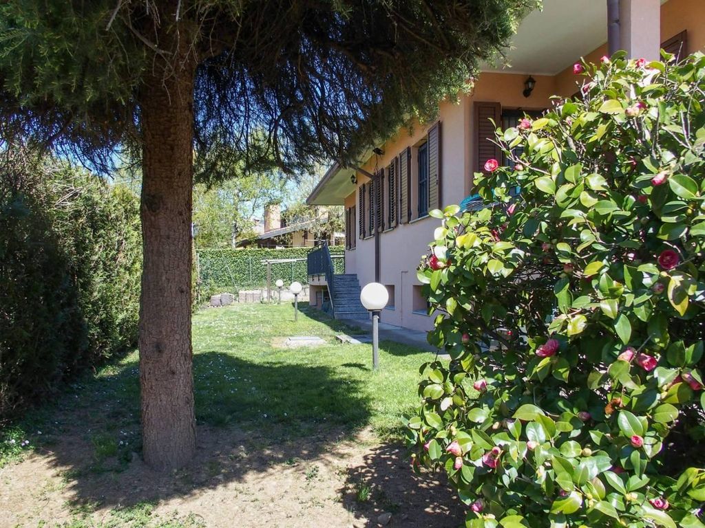 Prestigiosa villa di 343 mq in vendita Via Giuseppe Garibaldi, 25A, Orsenigo, Como, Lombardia