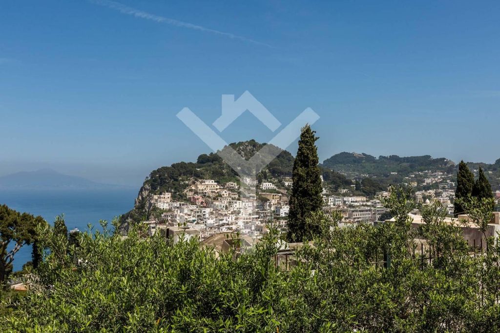 Prestigiosa villa in vendita Via Castiglione, Capri, Napoli, Campania