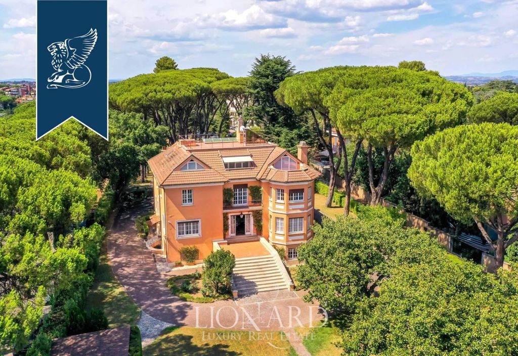 Esclusiva villa di 1600 mq in vendita Roma, Italia