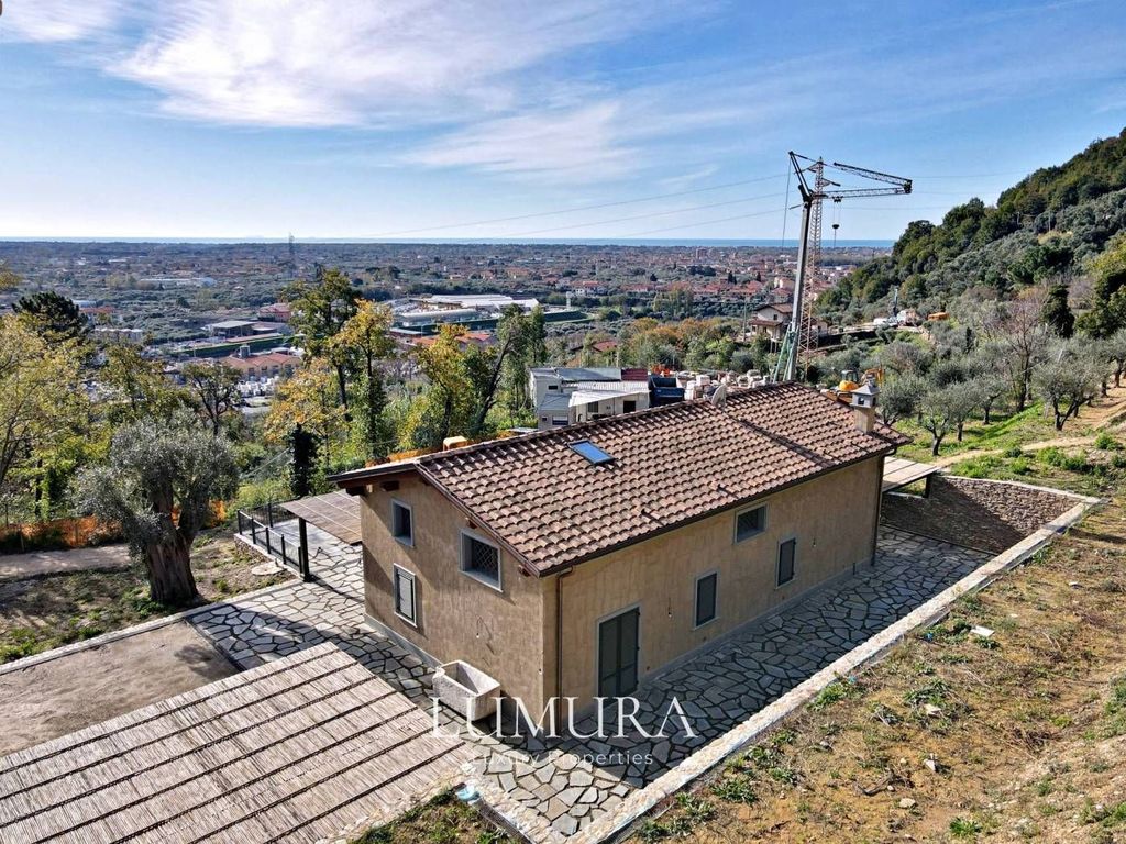 Villa di 235 mq in vendita Via Le Piazze, Pietrasanta, Lucca, Toscana