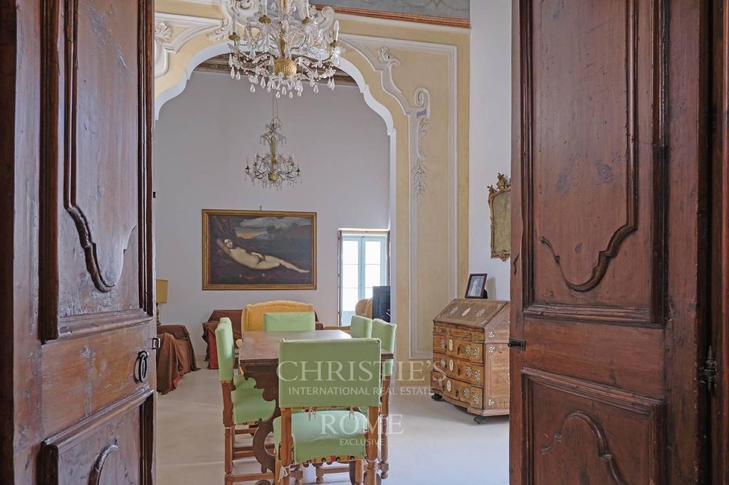 Luxury apartment complex for sale in Largo San Leonardo, Monopoli, Bari