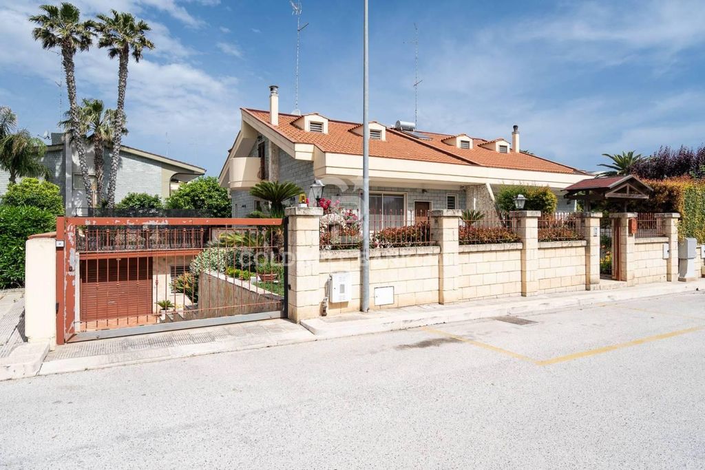 Luxuriöse Villa, 4 Schlafzimmer, zu verkaufen in II Traversa Pizzillo