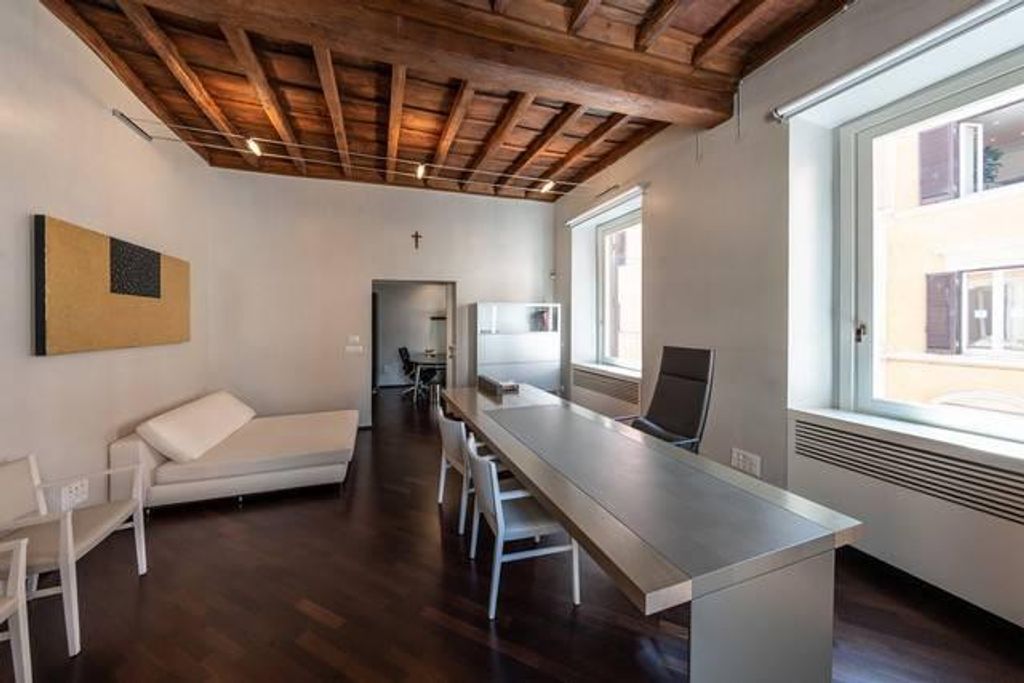 Prestigioso appartamento di 245 m² in vendita Piazza di Spagna, Roma, Lazio
