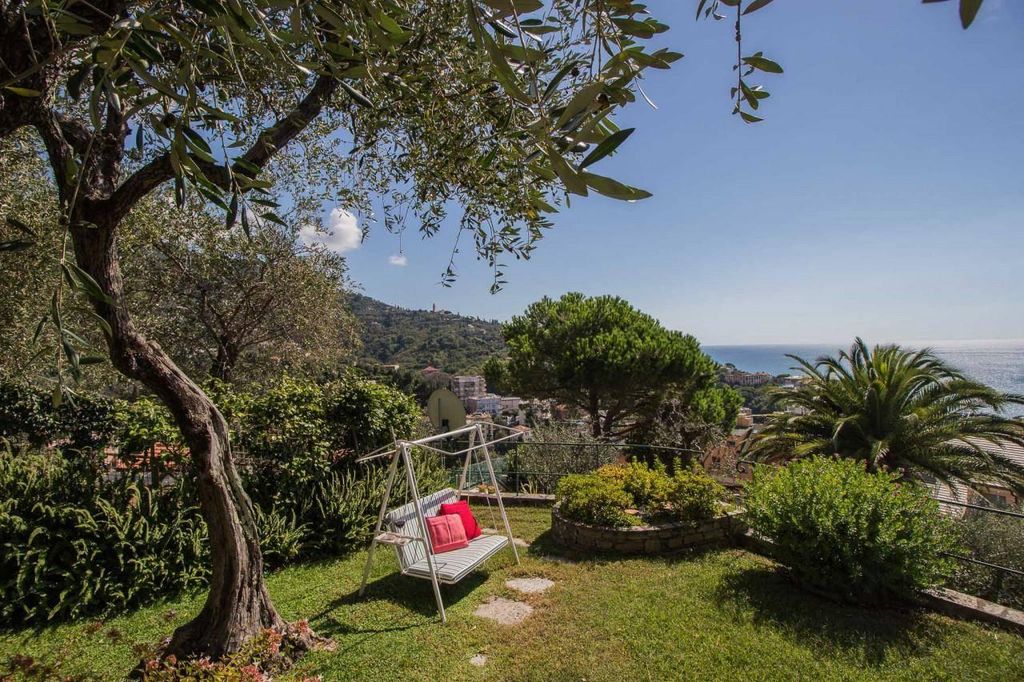Prestigioso appartamento in vendita Rapallo, Liguria