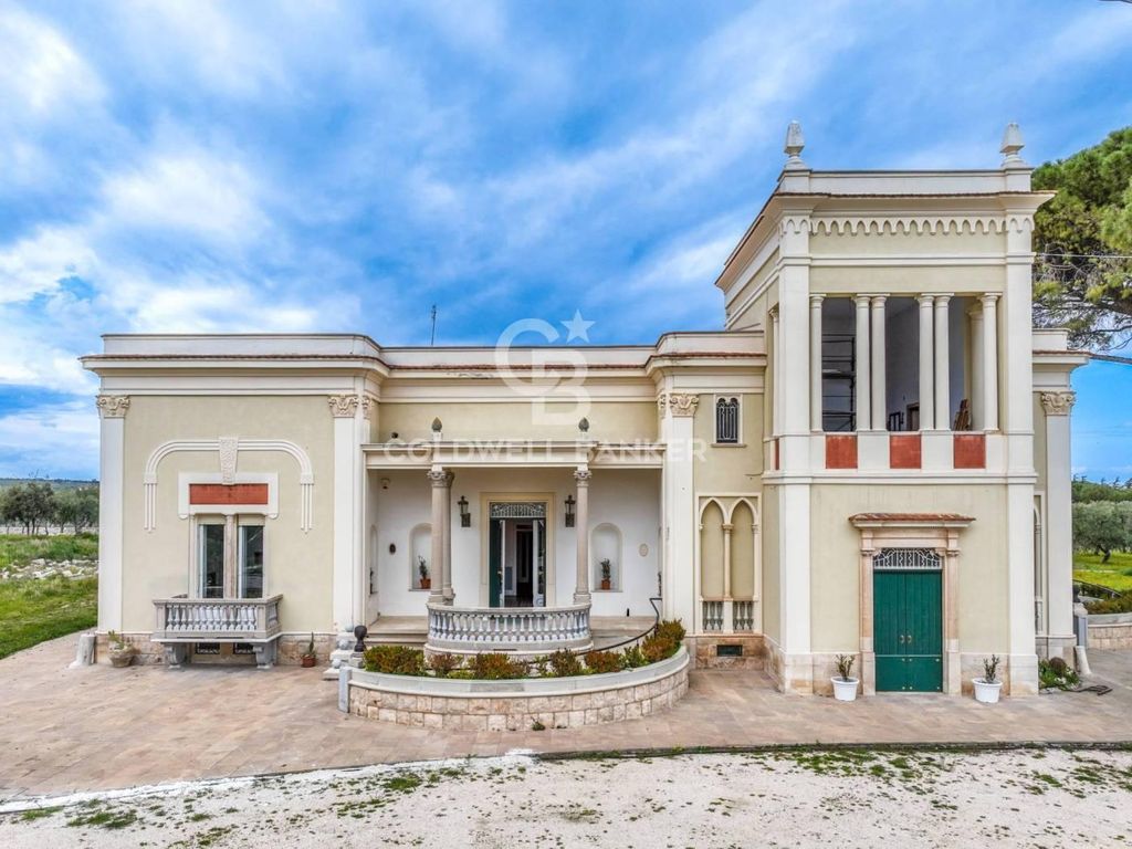 Villa di 635 mq in vendita Via Castel del Monte, Snc, Corato, Bari, Puglia