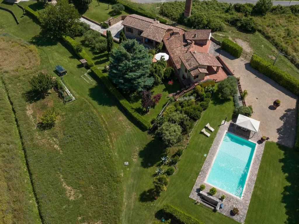 Prestigiosa villa di 242 mq in vendita, Casole d'Elsa, Italia
