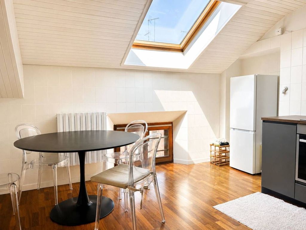 Appartament ta' 3 kamra, 145 m²