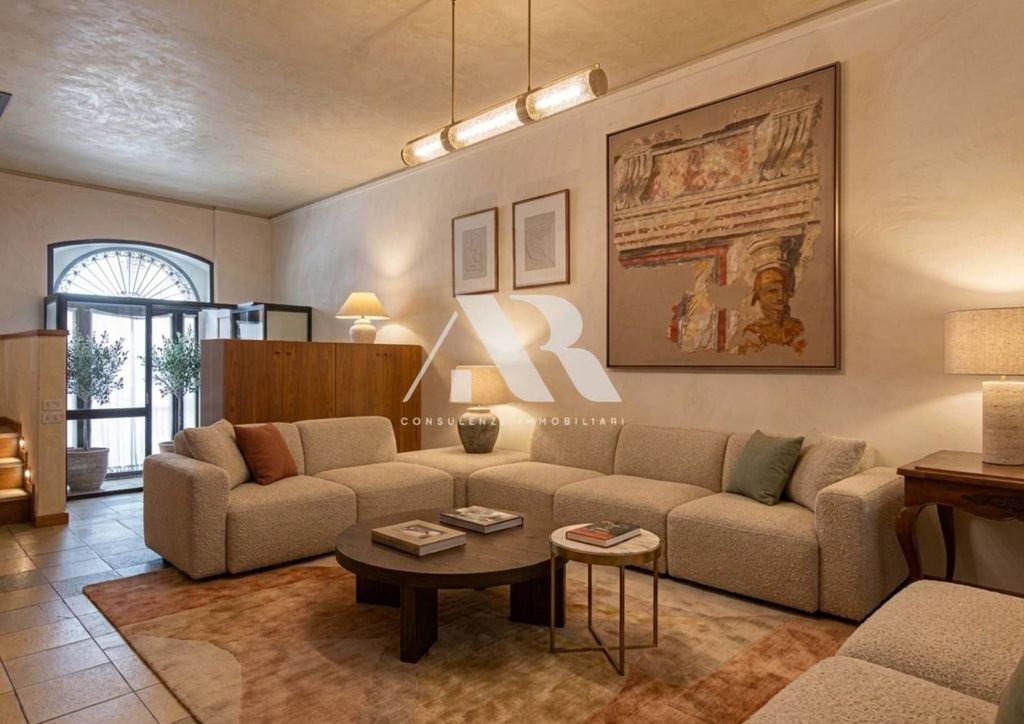 4 bedroom luxury Flat for sale in Vicolo San Giovanni in Foro, 3/D, Verona, Veneto