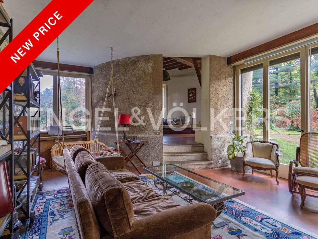 Esclusiva villa di 322 mq in vendita Via Valmirolo, Somma Lombardo, Lombardia