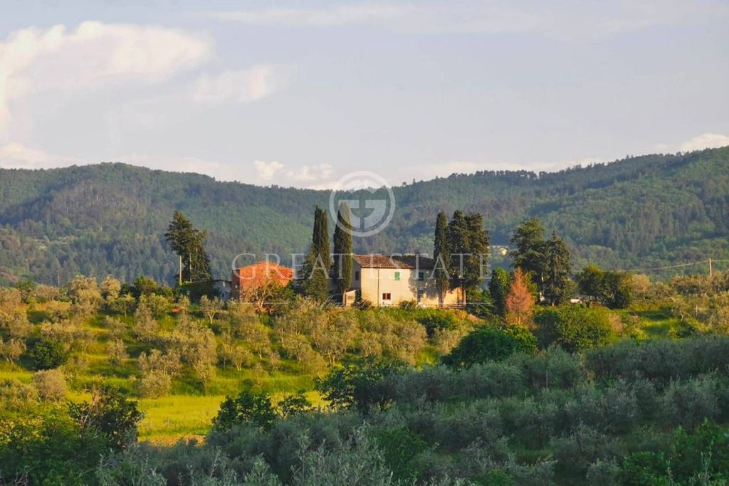 Lussuoso casale in vendita Cavriglia, Toscana