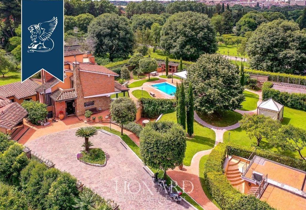 6 bedroom luxury Villa for sale in Rome, Italy 129011828