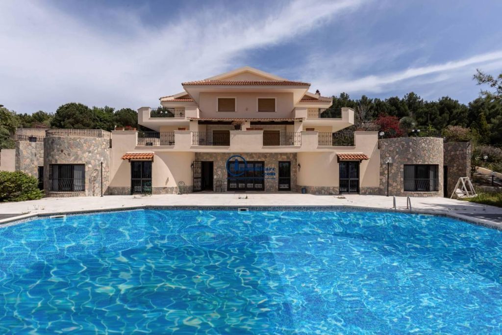 Esclusiva villa di 1100 mq in vendita Via Consolare Pompea, Messina, Sicilia