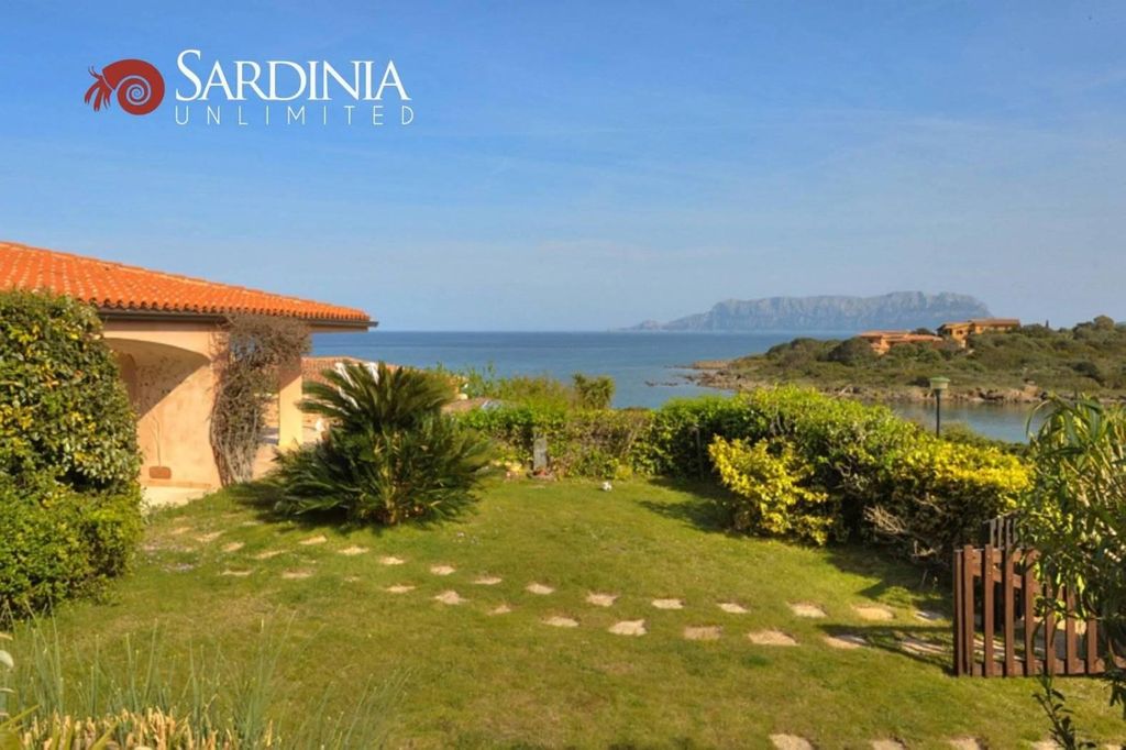 Room Luxury Villa For Sale In Sos Aranzos Golfo Aranci Provincia Di Sassari Sardinia