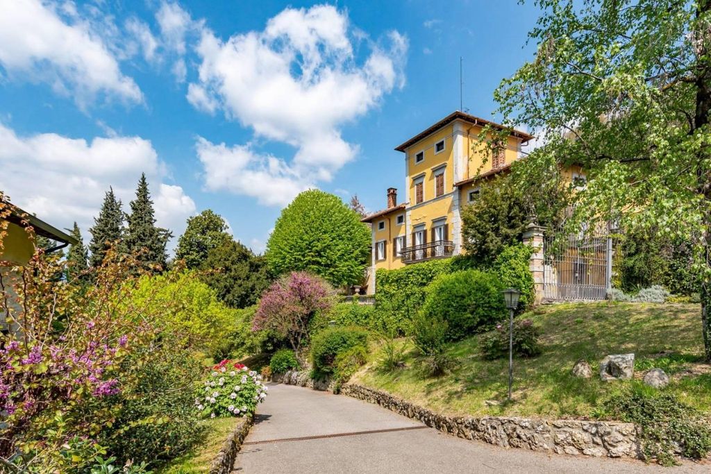 Esclusiva villa di 650 mq in vendita Via Fontana, Bergamo, Lombardia