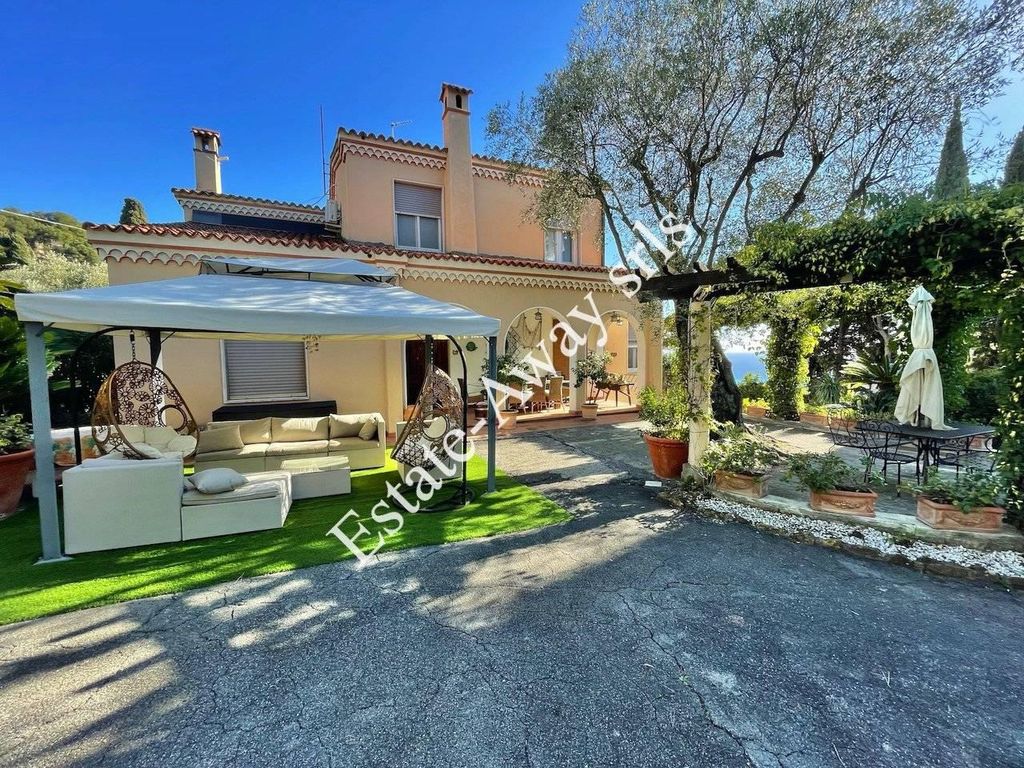 Prestigiosa villa in vendita Via Generale Vincenzo Rossi, 11, Bordighera, Imperia, Liguria