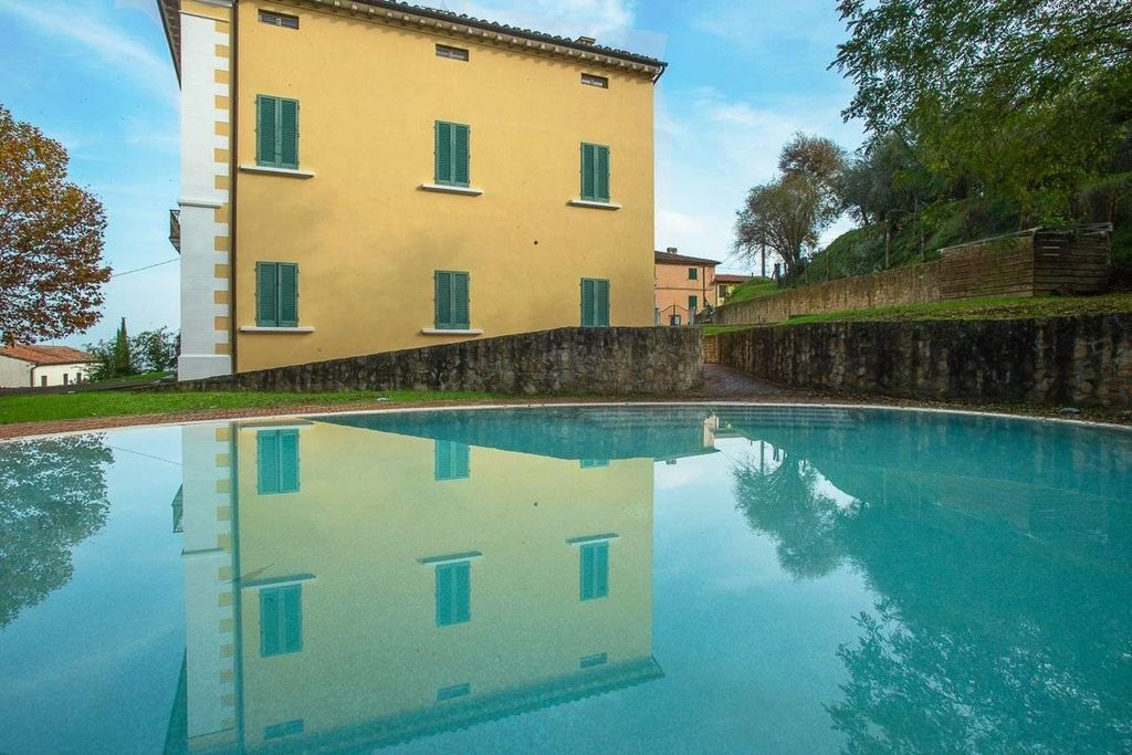 Prestigiosa villa di 749 mq in vendita Piazza San Paolo all'Orto, 21, Pisa, Toscana