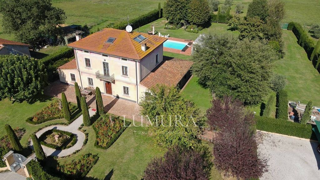 Prestigiosa villa di 340 mq in vendita Via Romana, Altopascio, Toscana