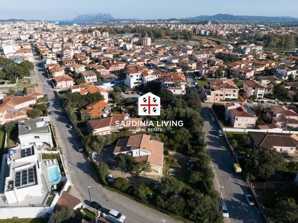 Prestigiosa villa di 400 mq in vendita Via Venezia Tridentina, 73, Olbia, Sassari, Sardegna