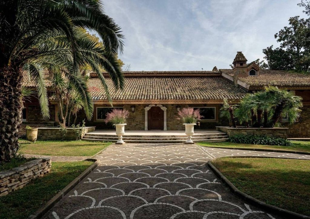 Престижная вилла 1000 в продажа, Via Della Giustiniana, 401, Рим, Lazio