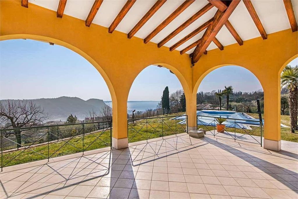 Prestigiosa villa di 500 mq in vendita, Via Carpene, 4, Costermano, Veneto