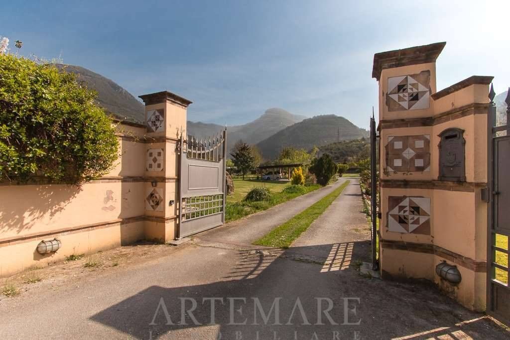 Villa di 500 mq in vendita Pietrasanta, Italia