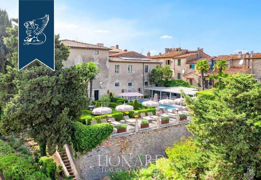 Prestigiosa villa di 3200 mq in vendita Montevarchi, Italia