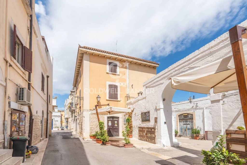 Prestigiosa casa di 364 mq in vendita VIA GELSO, 2, Andria, Barletta - Andria - Trani, Puglia