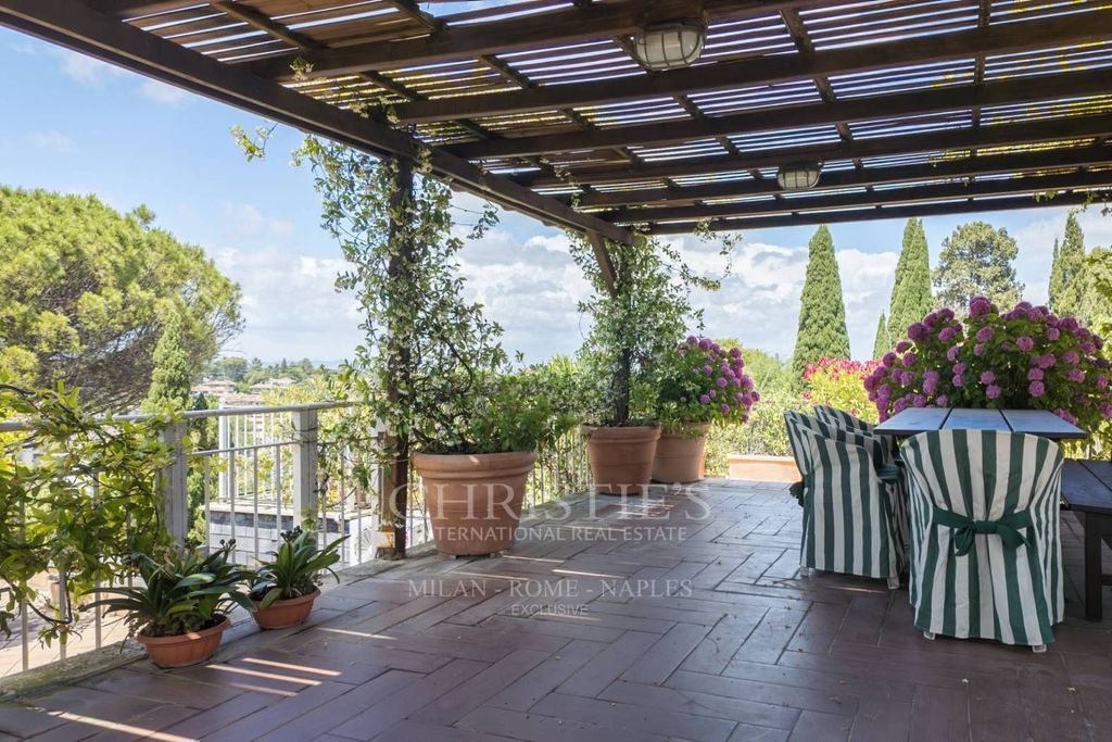 Престижный пентхаус в продажа Via della Camilluccia, Рим, Lazio